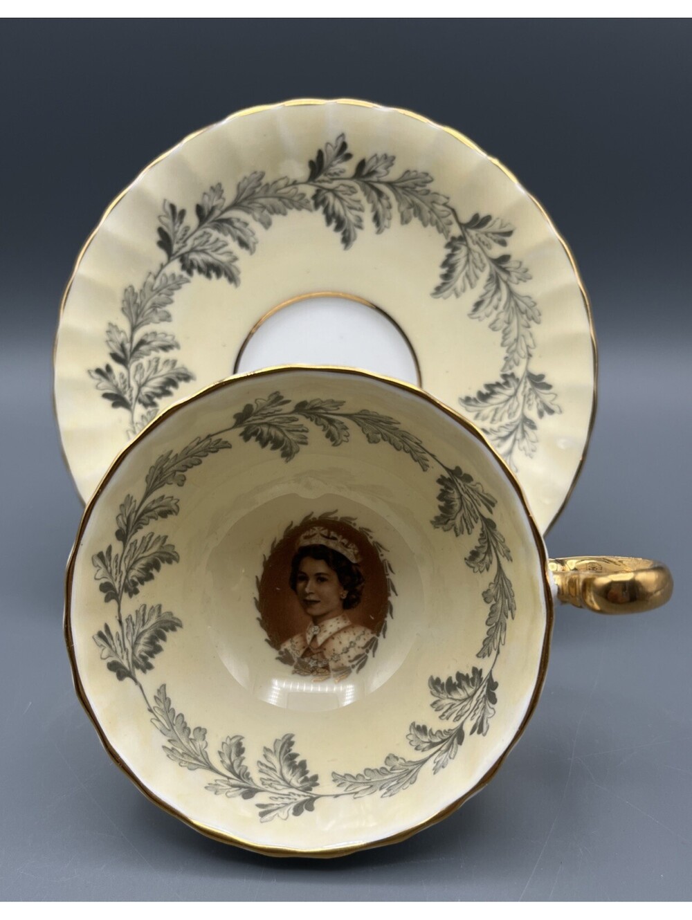 1959 Aynsley Queen Elizabeth II Teacup Saucer St Lawrence Seaway Gold Portrait